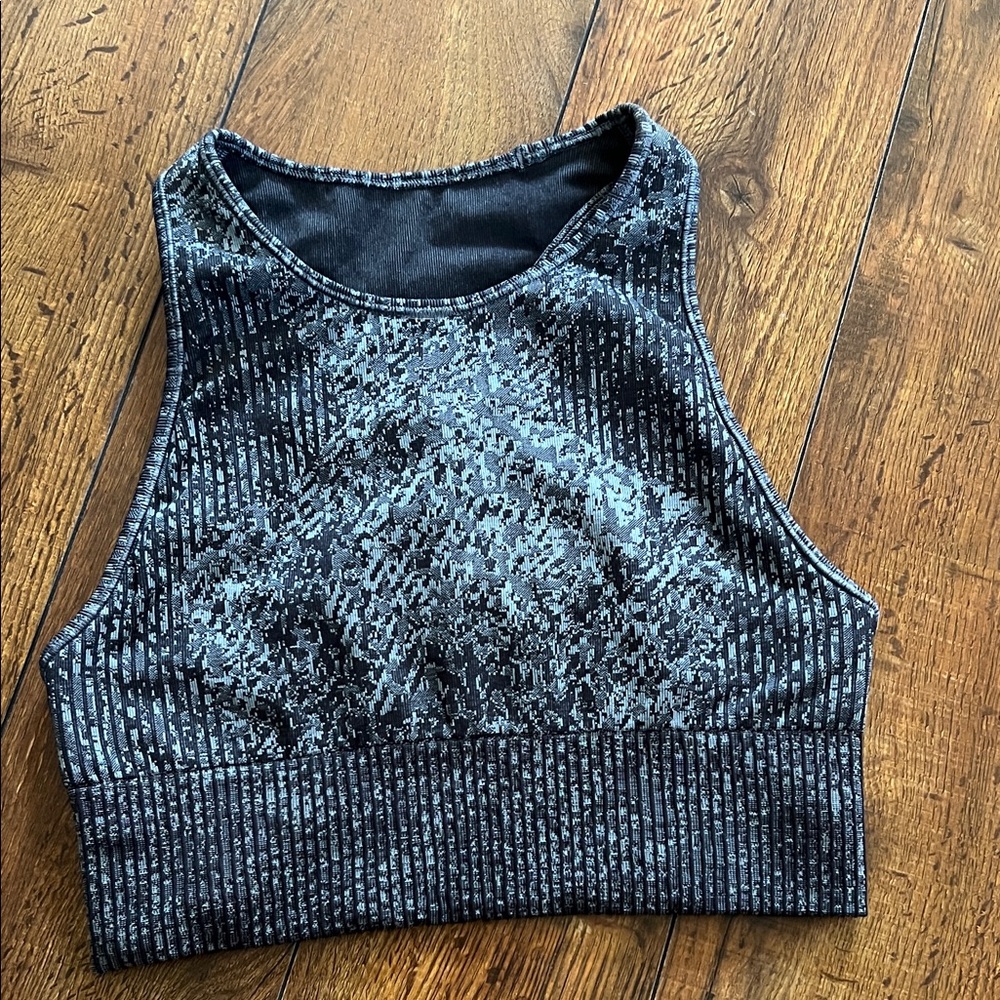 Lululemon Crop To - Picture 2 of 5